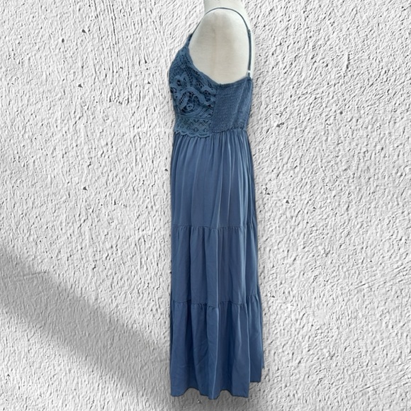 Dokuriti Women’s Solid Maxi Dress - Picture 5 of 13